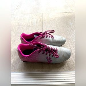 Girls soccer shoes